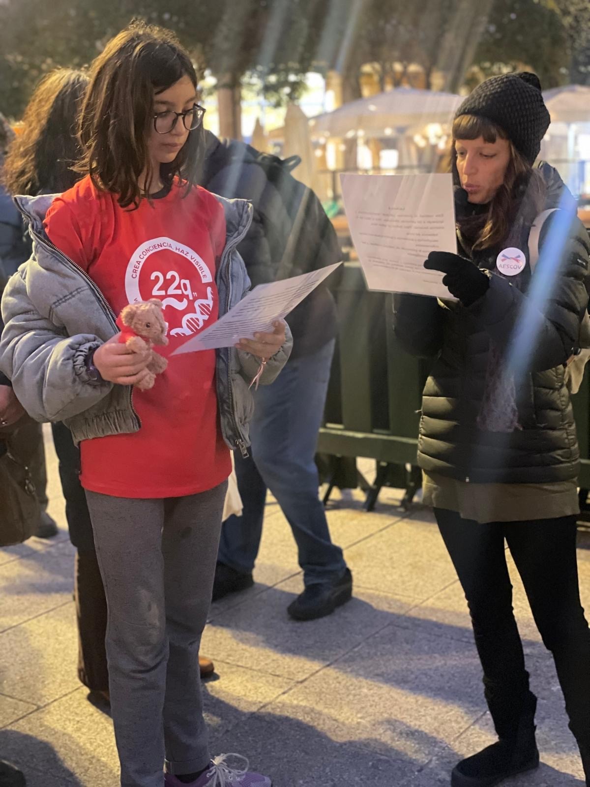 Personas con una enfermedad rara y sus familias en la lectura del manifiesto.