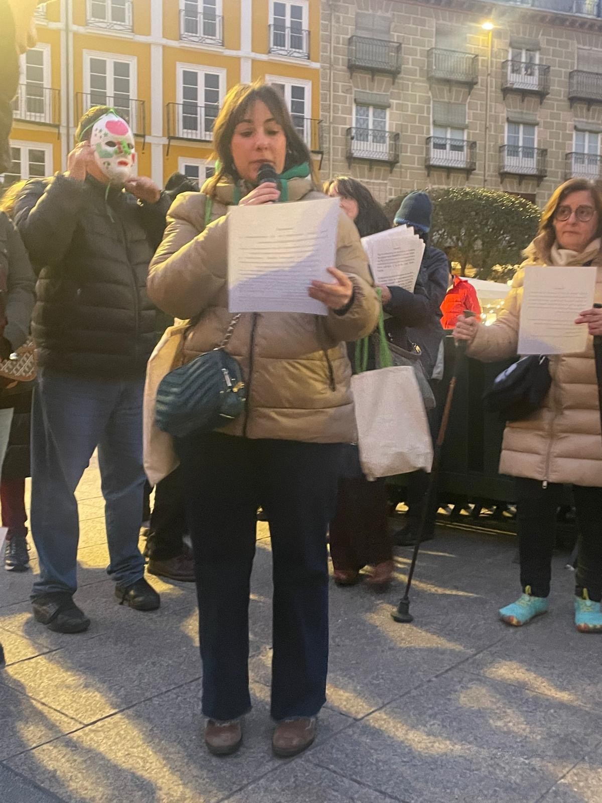 Personas con una enfermedad rara y sus familias en la lectura del manifiesto.