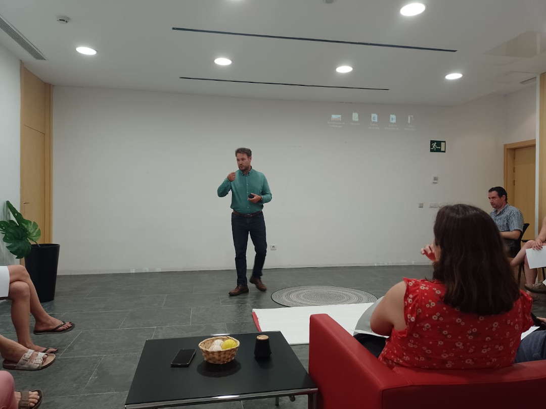 Formación a trabajadores de la sala de relax