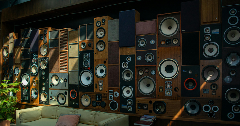 Conjunto de altavoces